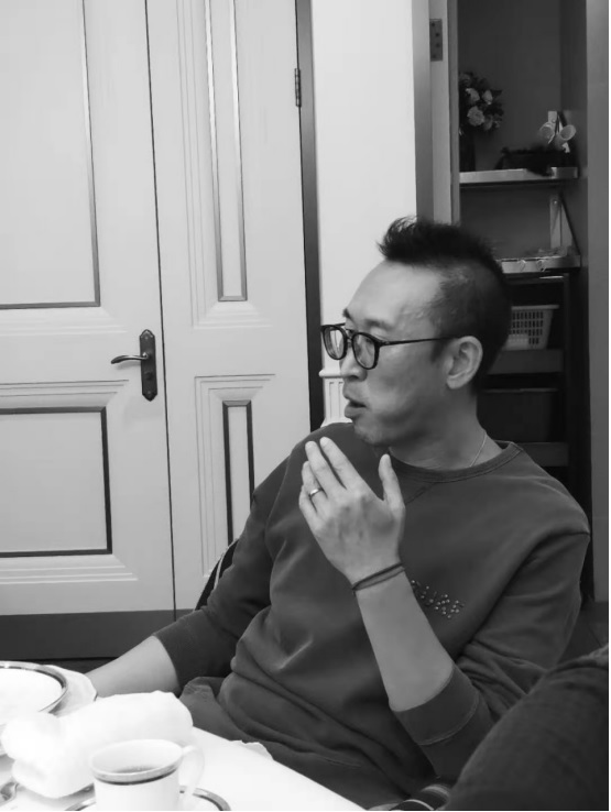 梁旭东.jpg
